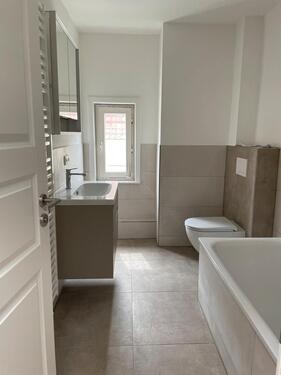 Foto - Sanierte Altbauwohnung - 1.470,00&nbsp;EUR Kaltmiete, ca.&nbsp; 85,00&nbsp;m&sup2;