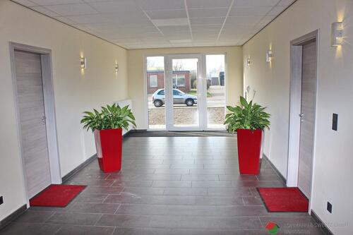 Foto - BüroHalleGeschäftssitz im Grenzgebiet D-NL, Stellplätze
