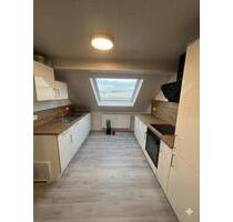 Ruhige, stilvolle 2-Zimmer-Wohnung teilmöbliert im DG - Lichtenfels