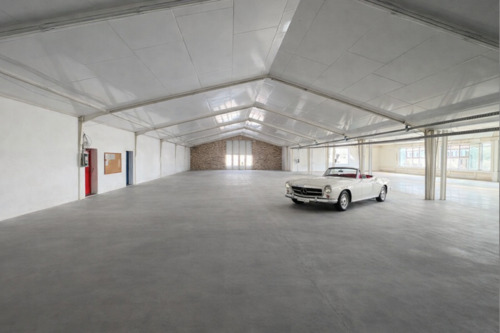 Foto - sichere & trockene Hallen-Stellplätze für Autos, Oldtimer & Boote