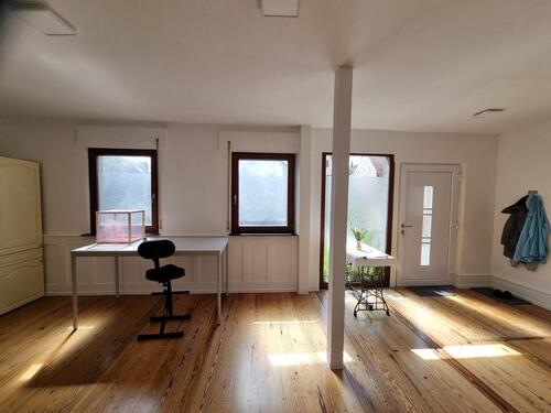 Foto - Renovierter Raum für vielseitige Nutzung zu vermieten