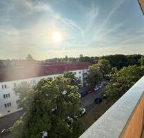 Wunderschöne 2 Zimmer Wohnung 61qm im 5. OG mit Aufzug - Berlin Neukölln