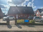 Foto - EinZweifamilienhaus mit großem Garten