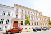 Foto - 1-Zimmer-Wohnung mit Küchenzeile & Bad in historischer Villa WG