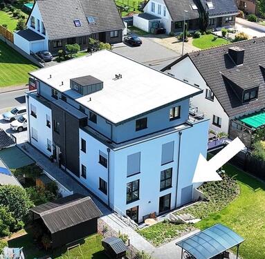 Foto - Helle Souterrain-Wohnung mit Terrasse & Garten