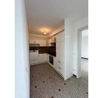 3-Zimmer-Wohnung mit EBK & Loggia in Petersberg