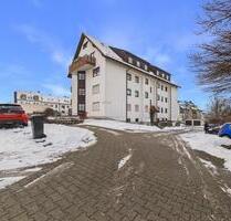 Helle 2-Raum-Wohnung mit Garage und Einbauküche in Auerbach - Auerbach/Vogtland