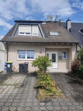 Foto - 6 Zimmer Einfamilienhaus zur Miete in Köln