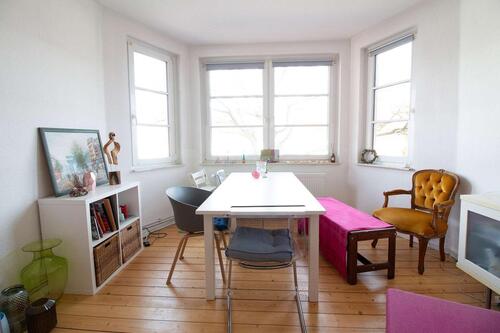 Foto - Charmante Altbauwohnung mit Dachterrasse in zentraler Lage