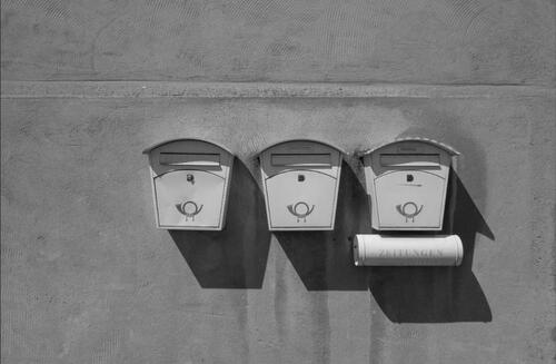 Foto - Briefkasten Gewerbesteuer Sparen Büro GrünwaldStraßlach Office