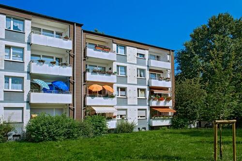 Foto - Modernisierte Balkonwohnung in grüner Familiensiedlung