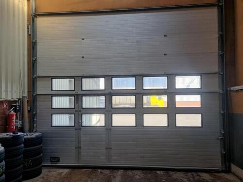 Foto - Halle Lagerhalle Abstellraum mit großem Rolltor -gute Lage B9