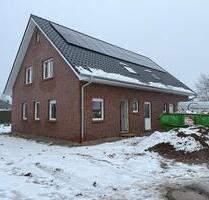 DHH links mit Garten in Bahnhofsnähe Augustfehn Erstbezug - Apen