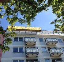 zentrale und verkehrsberuhigte Lage teilmöblierte Penthouse Perle direkt am Wilhelmsplatz mit Aufzug - Offenbach am Main