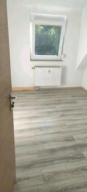 Foto - 7 Zimmer Etagenwohnung zur Miete in Ebhausen