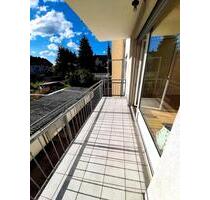 Gemütlich, geräumig, gepflegt! 3ZKB Balkon ab 1.10. frei! - Saarbrücken West