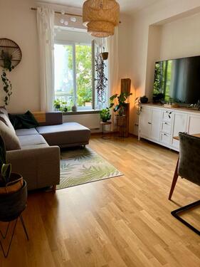 Foto - 2-Zimmer Altbauwohnung ab Januar in S-Süd