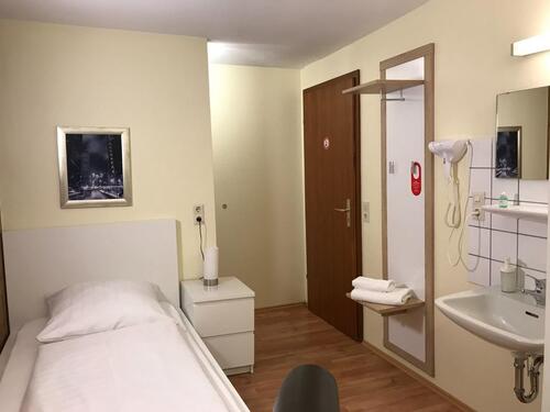 Foto - Monatlich kündbar Hotelzimmer auf Zeit