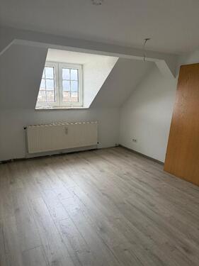 Foto - 3 Zimmer Dachgeschoßwohnung zur Miete in Hohenstein-Ernstthal