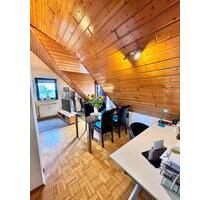 Stilvolle Dachgeschosswohnung mit großer Dachterrasse 56qm - Heddesheim