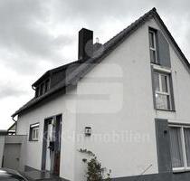 Charmantes Einfamilienhaus mit Garten, Kamin und ausgebautem Dachgeschoss – befristete Vermietung. - Königswinter