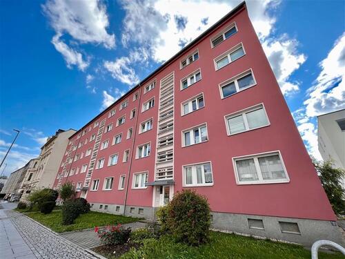 Foto - AUFGEPASST...3-Zi.-Whg. EBK Balkon & Tageslichtbad ab SOFORT frei !!