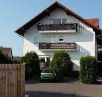 Gepflegte 2-Zimmerwohnung mit Balkon & Einbauküche in Usingen