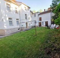 Traumhafte 3-Raum-Wohnung im ersten OG. in Wald- und Seenähe - Rositz