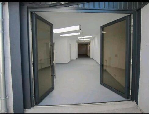 Foto - Exklusiv ausgestattete Halle mit Büro ab Sofort in Duisburg .