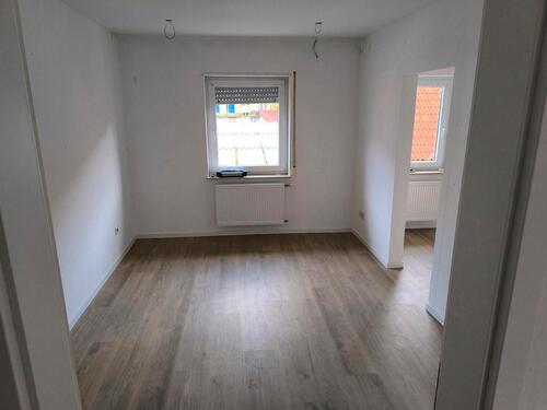 Foto - DG Wohnung - 700,00 EUR Kaltmiete,