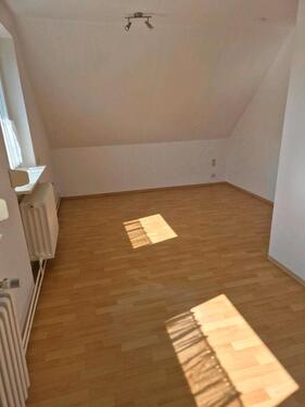 Foto - 2.5 Zimmer Dachgeschoßwohnung zur Miete in Kiel
