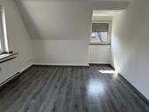 Foto - Rrenovierte 4-Zimmer Wohnung ab sofort Verfügbar