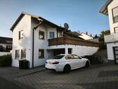 Foto - Freistehendes Einfamilienhaus mit Garage und großer Terrasse