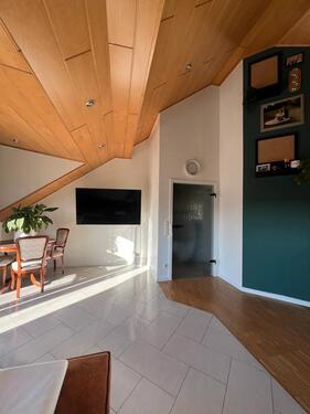 Foto - Traumhafte 4,5 Zimmer Wohnung, lichtdurchflutet mit Stadtblick