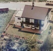 Gepflegtes Einfamilienhaus mit Garage, Carport, Sonnenkollektoren - Obernburg am Main