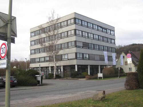 Foto - • Gewerbebüros in Sundern ( Hachener Str.157 zeitgemäß Büro-Objekt & Lagermöglichkeit zur Miete, Flächen ab 16–47 m², zentral gelegen, gute Anbindung und Erreichbarkeit