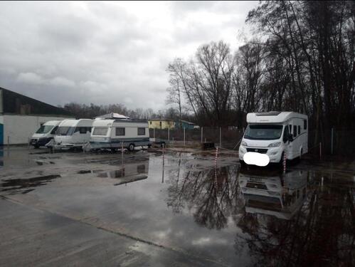 Foto - Stellplatz für Wohnmobil Wohnwagen Boot Lkw Lagerplatz Auto PKW