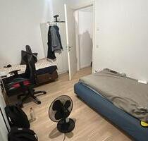 Space for 1 person in shared room in 2 room apartment - Berlin Mitte