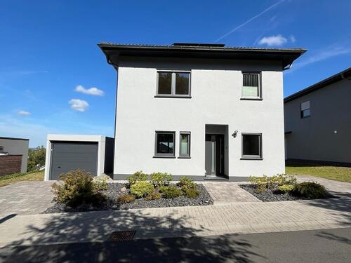 Foto - Neuwertiges Einfamilienhaus im Schlossblick