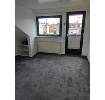 Schöne 2-Zimmer Dachgeschoss Wohnung in Düsseldorf lierenfeld Schöne 2-Zimmer Dachgeschoss Wohnung in Düsseldorf lierenfeld