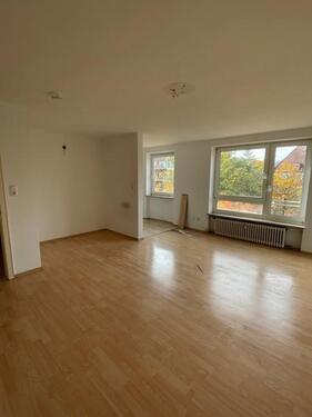 Foto - Einziehen und Wohlfühlen: 1-Zi.-Wohnung mit EInbauküche in Milbertshofen