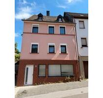 Mehrfamilienhaus in Idar Oberstein Nähe Bahnhof 4 Wohneinheiten - Idar-Oberstein