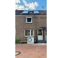 Modernisiertes Reihenmittelhaus mit Wärmepumpe&PVAnlage - Nordhorn