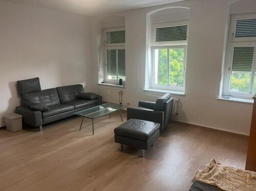 Foto - Helle 2-Zimmer-Wohnung, hochwertig möbeliert im 1. Obergeschoss