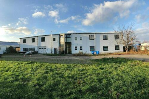 Foto - Büro ca. 93m² 1. Etage im Zwenkau er Gewerbegebiet Kotzschbar See