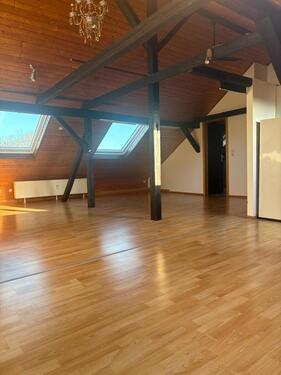 Foto - Ausgefallene Einraum-Dachwohnung für eine Person zu vermieten!