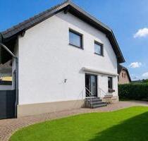 Freistehendes Einfamilienhaus mit Garten, Garage & ruhiger Lage - Alsdorf