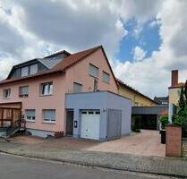 Große Wohnung in gepflegtem Anwesen Saarbrücken 66113