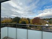 Foto - Schöne 2,5-Zi.-Wohnung mit Balkon und Blick auf den Stadtpark!