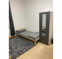 Bett im Mehrbettzimmer in der Münchner Stadtmitte verfügbar - München Aubing-Lochhausen-Langwied